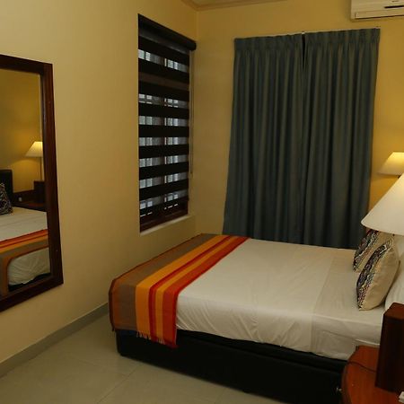 Crown Hills Kandy Inn Exterior foto